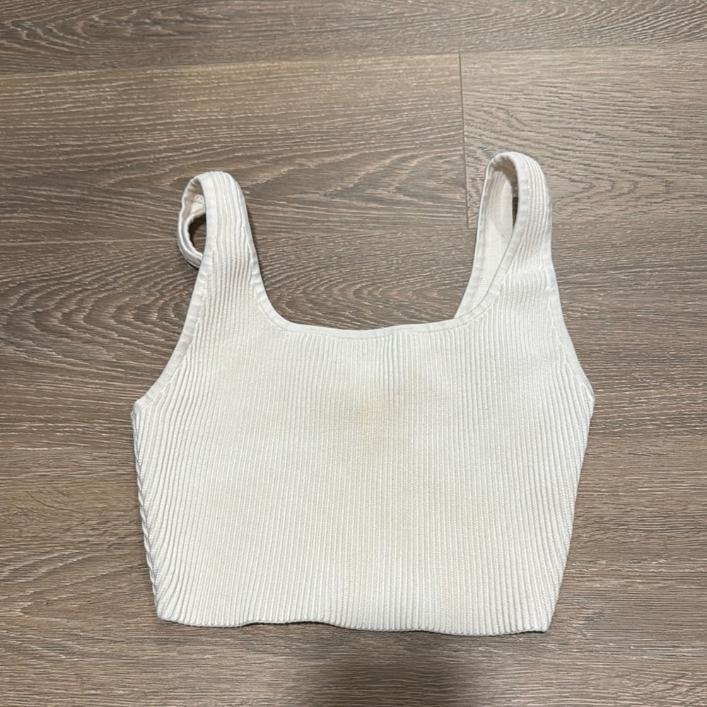Aritzia White Ribbed Women's Top